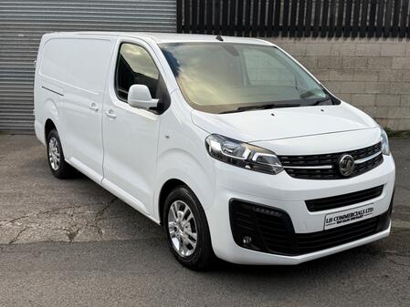 VAUXHALL VIVARO 1.5 Turbo D 2900 Sportive