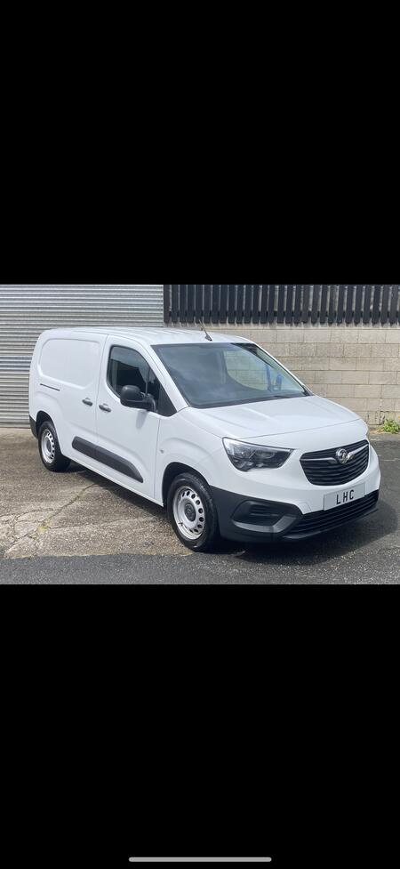 VAUXHALL COMBO 1.5 Turbo D 2300 Dynamic