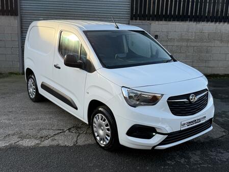 VAUXHALL COMBO 1.6 Turbo D 2300 Sportive