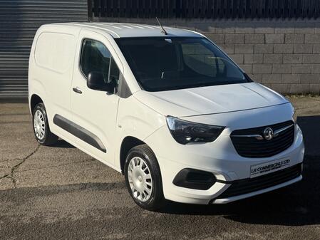 VAUXHALL COMBO 1.6 Turbo D 2300 Sportive